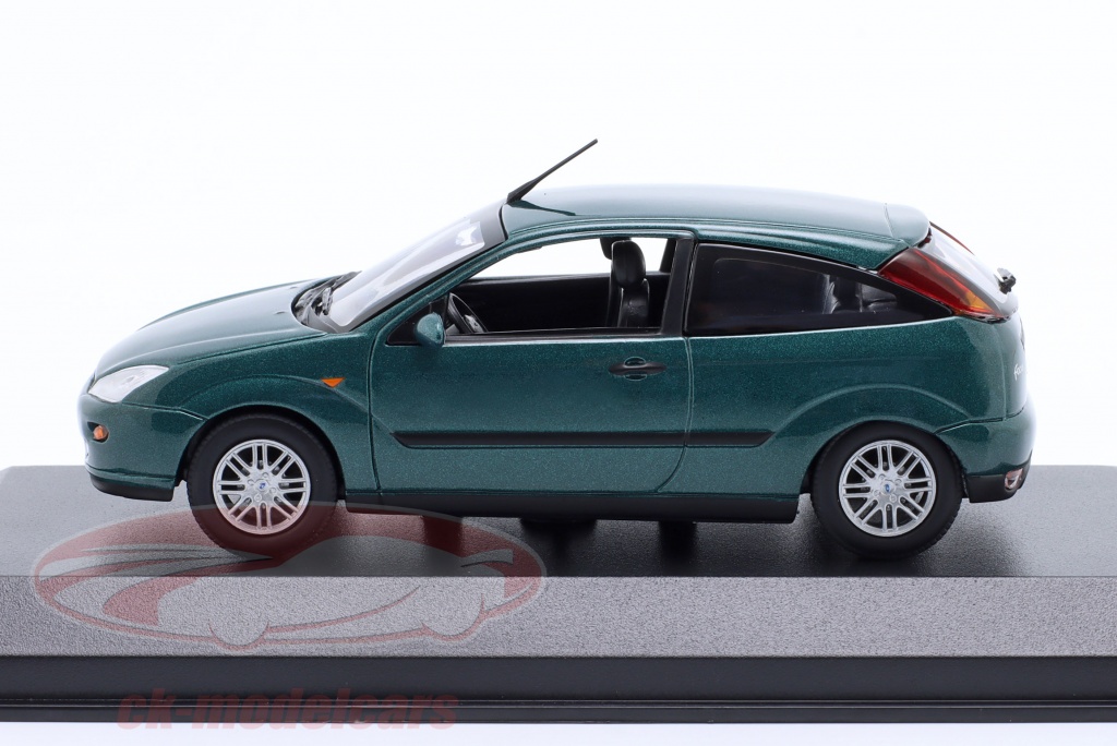 Maxichamps 1/43 – Ford Focus 1998 Vert Métallisé – MXC