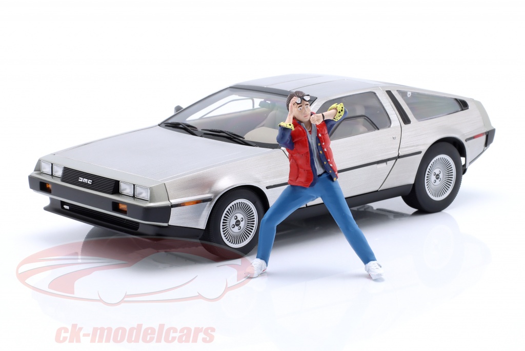 triple9-1-18-marty-mcfly-back-to-the-future-figur-t9-18002/