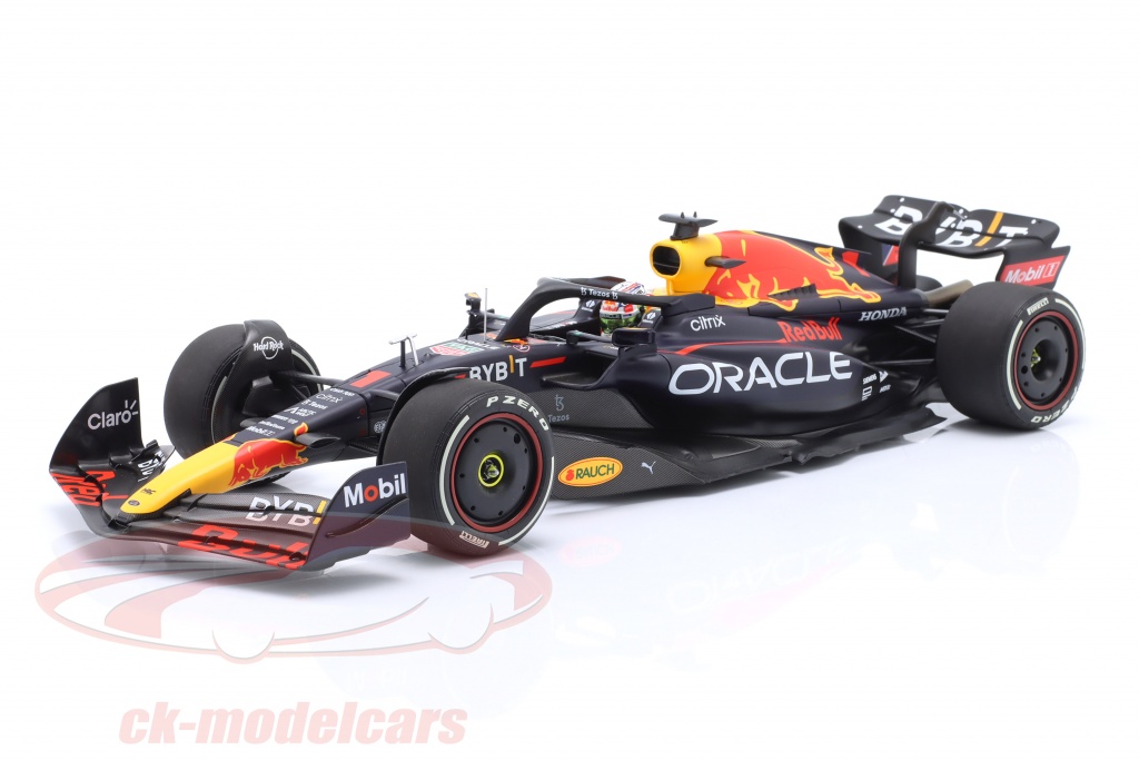 Minichamps 1:18 M. Verstappen Red Bull RB18 #1 勝者 アメリカ合衆国  