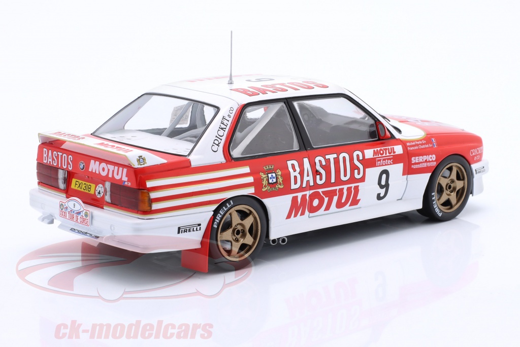Modèle réduit Bmw E30 M3, Metallic-bleu Foncé, 1989 1/18 | Ixo