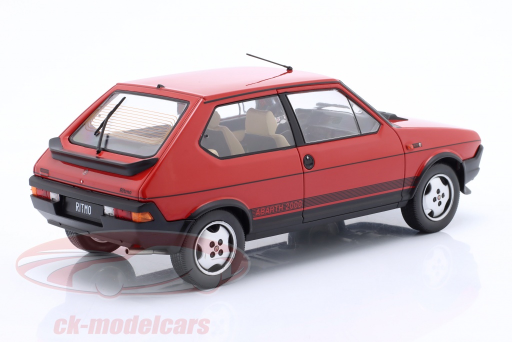 Modèle De Voiture MCG Groupe Fiat Ritmo TC 125 ABARTH Argent 1980 1/18 MCG18417