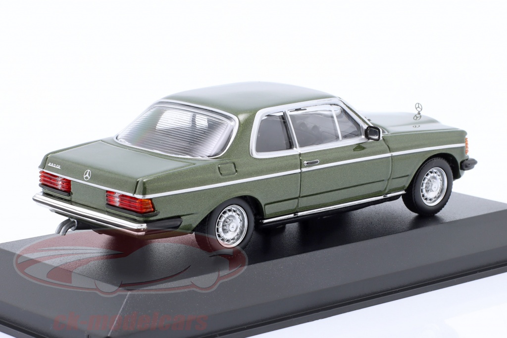 Minichamps 1:43 Mercedes 230 E W123 – 1982 – Édition Limitée 1/500 – Occasion
