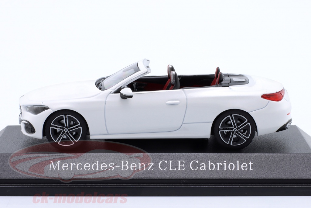 Modèle Réduit 1/43 Mercedes-Benz Classe B 2018 - Marque Herpa - Couleur Grise - Die-cast (Zamak) - Neuf