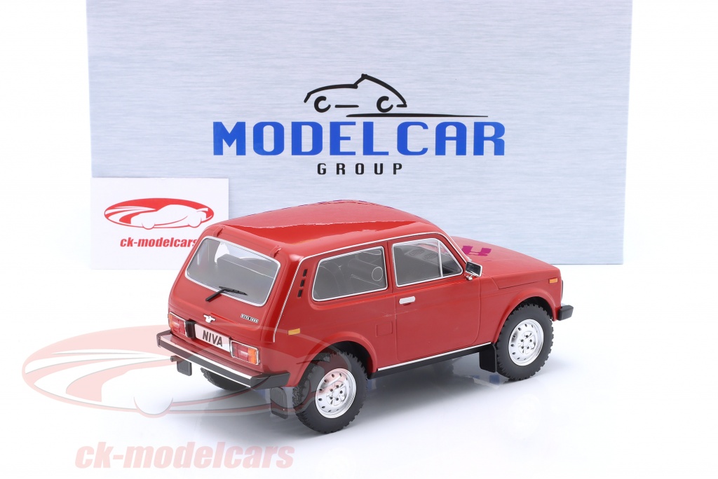 Schaalmodel Lada Niva, Rood, 1976 1/18 | Mcg | Miniaturen De Kimpe