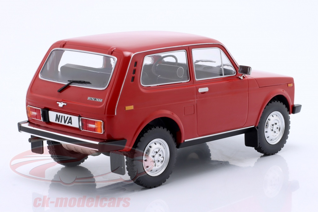 Maquette Lada Niva 1976 - Rouge - Échelle 1/18 - MCG - Neuf En Boîte