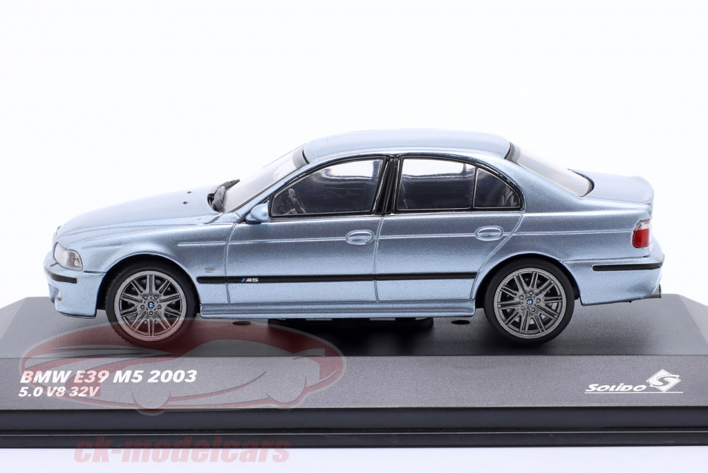 Solido 1:43 BMW M5 (E39) year 2000 silver blue metallic S4310503  