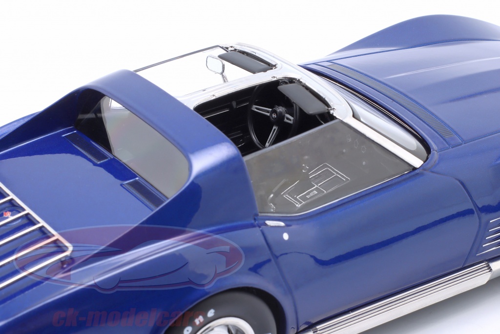 Chevrolet Corvette C3 Stingray de 1972 au 1/18 de KK-Scale KKDC181224
