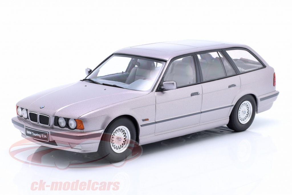 Triple9 1:18 BMW 5 series E34 Touring year 1996 artic silver T9 