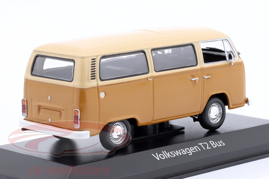 Miniature Volkswagen T2 A 1/43 Maxichamps Grise 1972 Kastenwagen