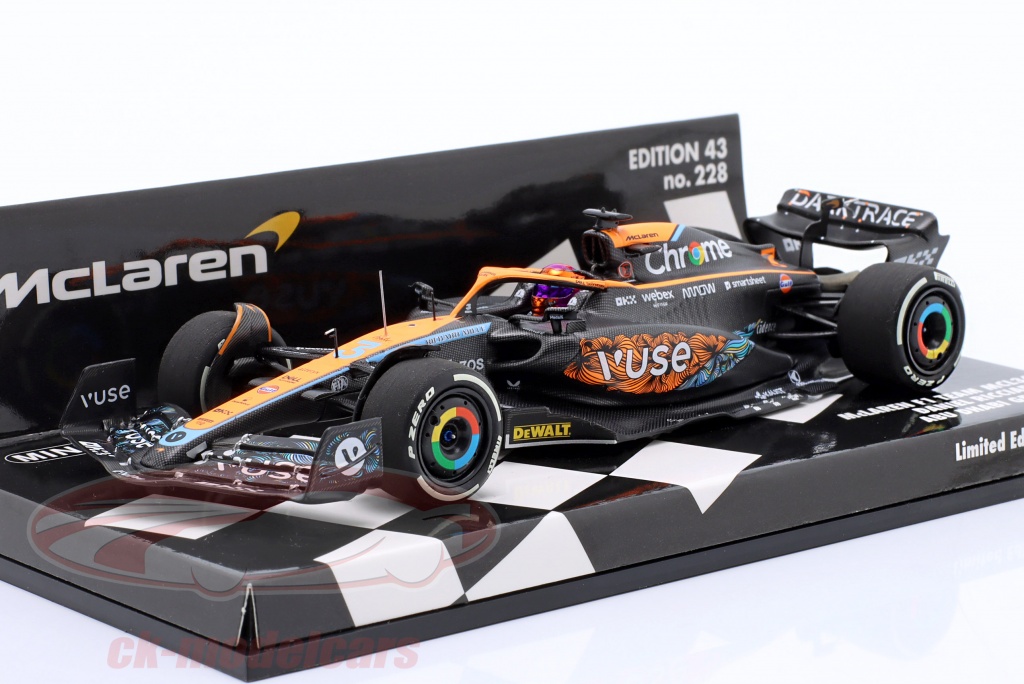 Minichamps 1:43 Daniel Ricciardo Daniel Ricciardo #3 Abu Dhabi GP  
