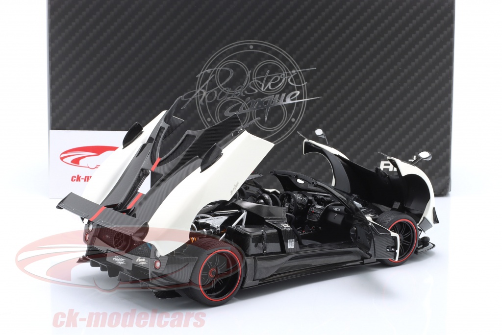 パガーニ Pagani Cinque 1:18