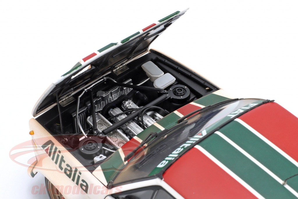 1:18 KYOSHO FIAT 131 Abarth Rally Tour de Corse 1978 Alitalia #5 Munari