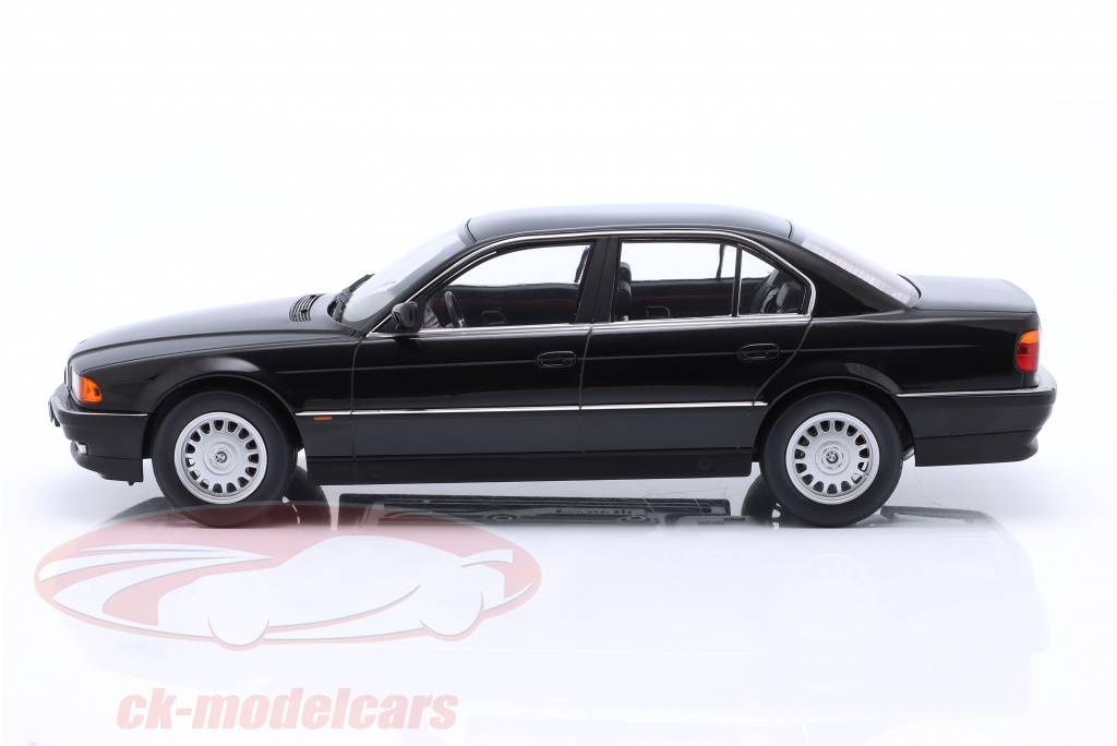 Modèle Réduit BMW 740i E38 Noir Métallisé 1994 - Échelle 1:18 Par KK-Scale, Neuf