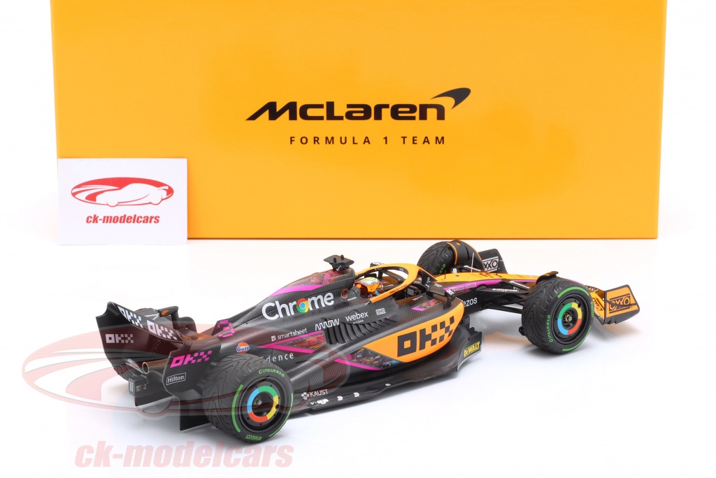 Minichamps 1:18 D. Ricciardo McLaren MCL36 #3 5th Singapore GP 