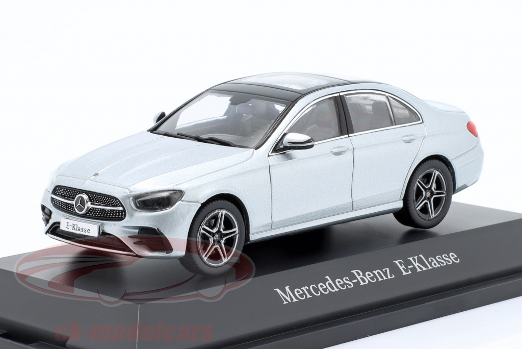 iScale 1:43 Mercedes-Benz E-Klasse AMG-Line (W213) MOPF 2020 