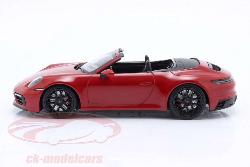 ミニチャンプス ポルシェ 911 タルガ4 GTS 2021 1/18 ミニカー ミニチャンプス ポルシェ 911 タルガ4 GTS 2021 1/18 ミニカー