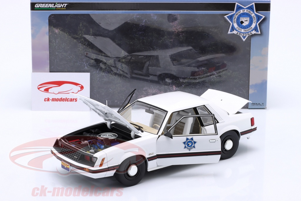 Figurine Ford Mustang SSP 1982 - Police De Géorgie - Échelle 1:18 - Greenlight - Argentée