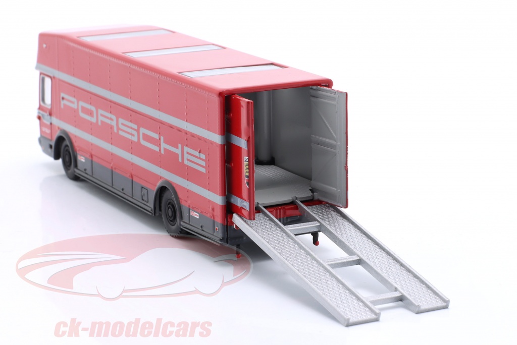 Mercedes-Benz Unimog U 5023 / double cabine, Bleu - Busch 51082 - HO 1/87