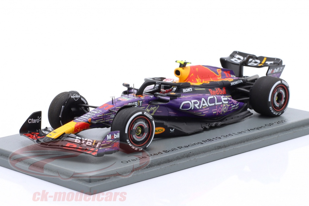 Spark 1:43 Sergio Perez Red Bull RB19 #11 第三名Las Vegas GP 公式1