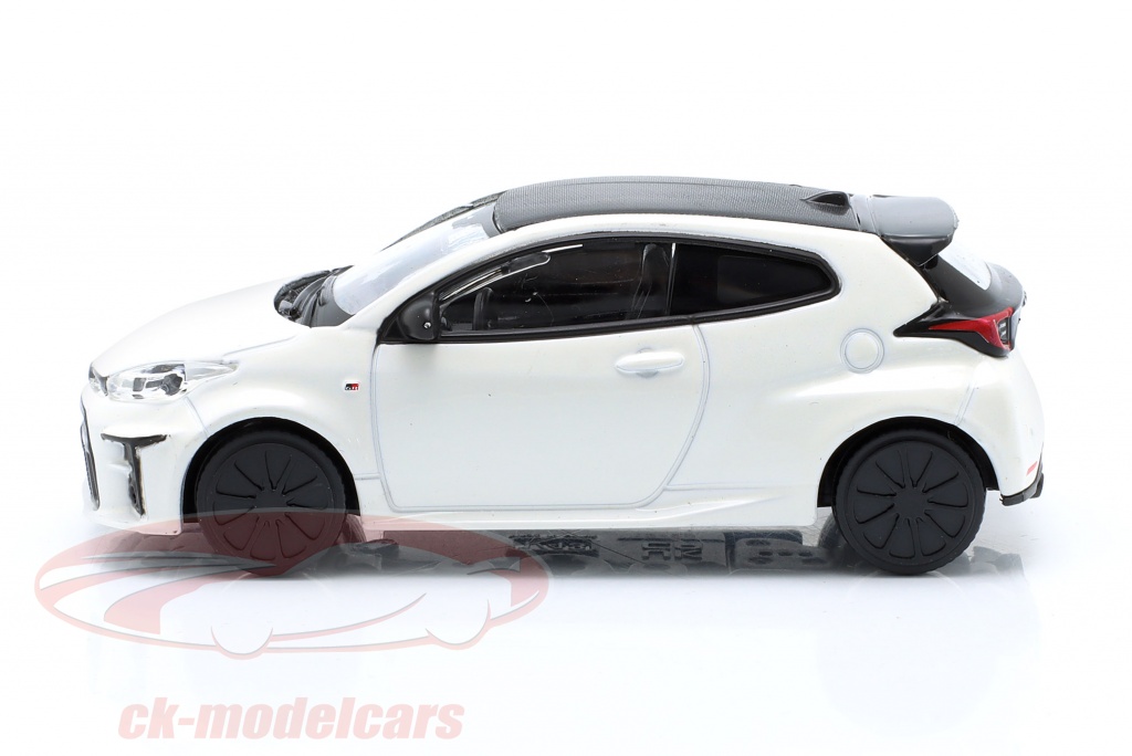 Bburago 1:43 Toyota GR Yaris year 2024 white 18-30470 model car 18 ...