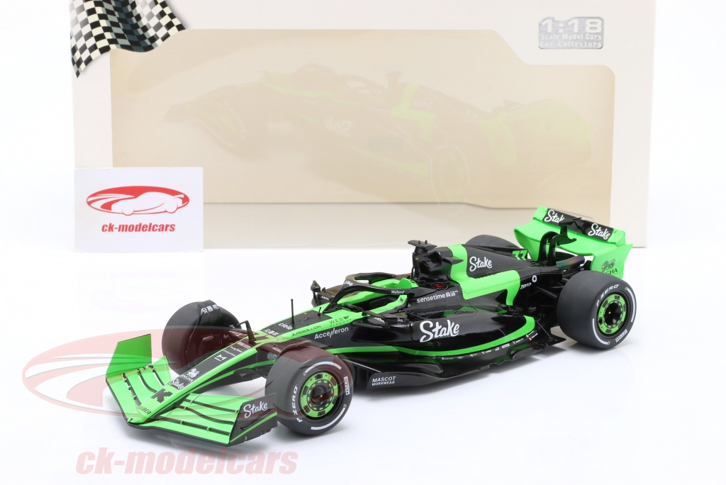 SOLIDE 1:18 MODÈLE DE VOITURE STATIQUE PROPRE F1 C44 STAKE