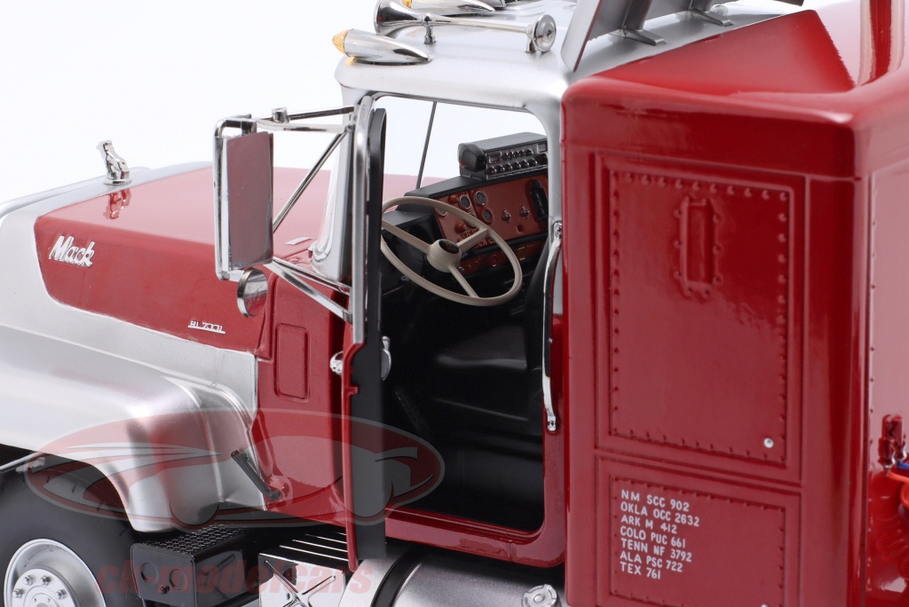 Modèle Réduit MACK RL700L 1974 échelle 1/18 - Road Kings, Métal, Collection