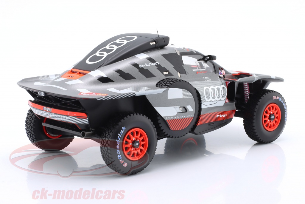 1:43 SPARK Audi Q E-Tron Rs #207 Rally Dakar 2023 Carlos