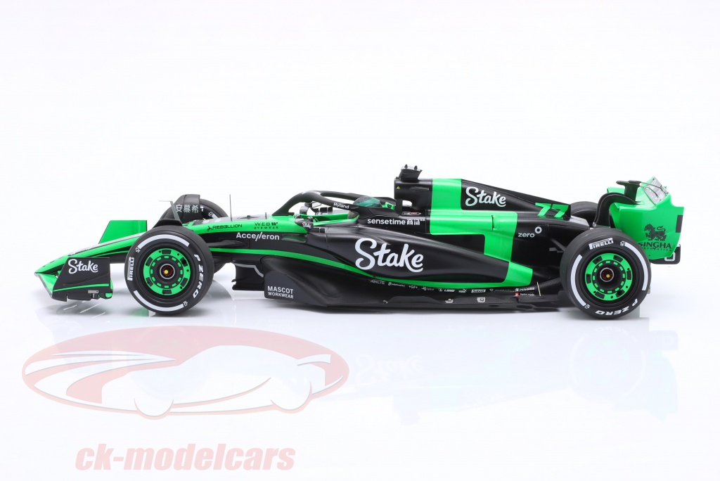 SOLIDO Kick Sauber F1 Team C44 V.Bottas Las Vegas 2024 1/18