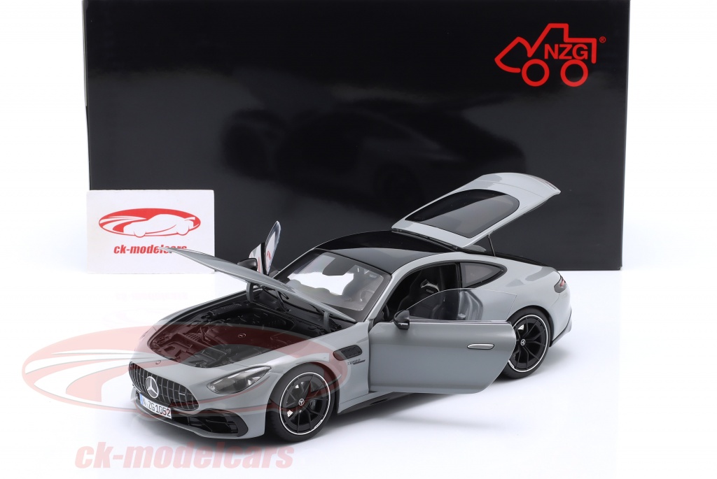 Modèle réduit Mercedes Benz - Amg Gt43 (c192) Turbo 2024 - Yellow Black