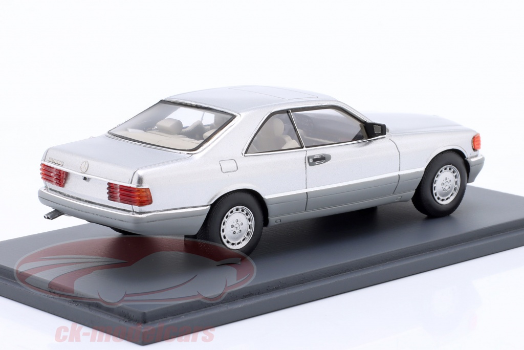 Schuco 1:43 Mercedes-Benz 560 SEC Año de construcción 1989 plata