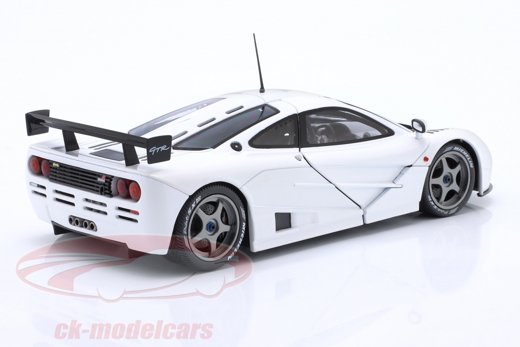 SOLIDO 1:18 Scale McLaren F1 GTR Model Car - White #8, 1995 BPR GT Version