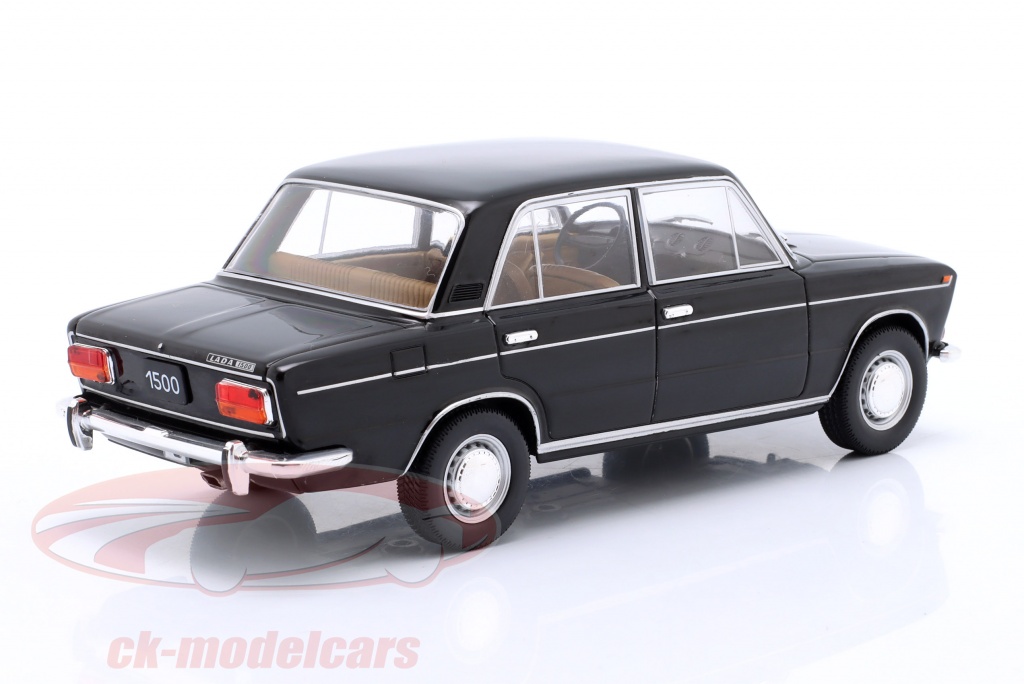 Miniature Lada 1500 1977 Noire 1:24 - Diecast Whitebox, Modèle Fermé, Environ 16 Cm