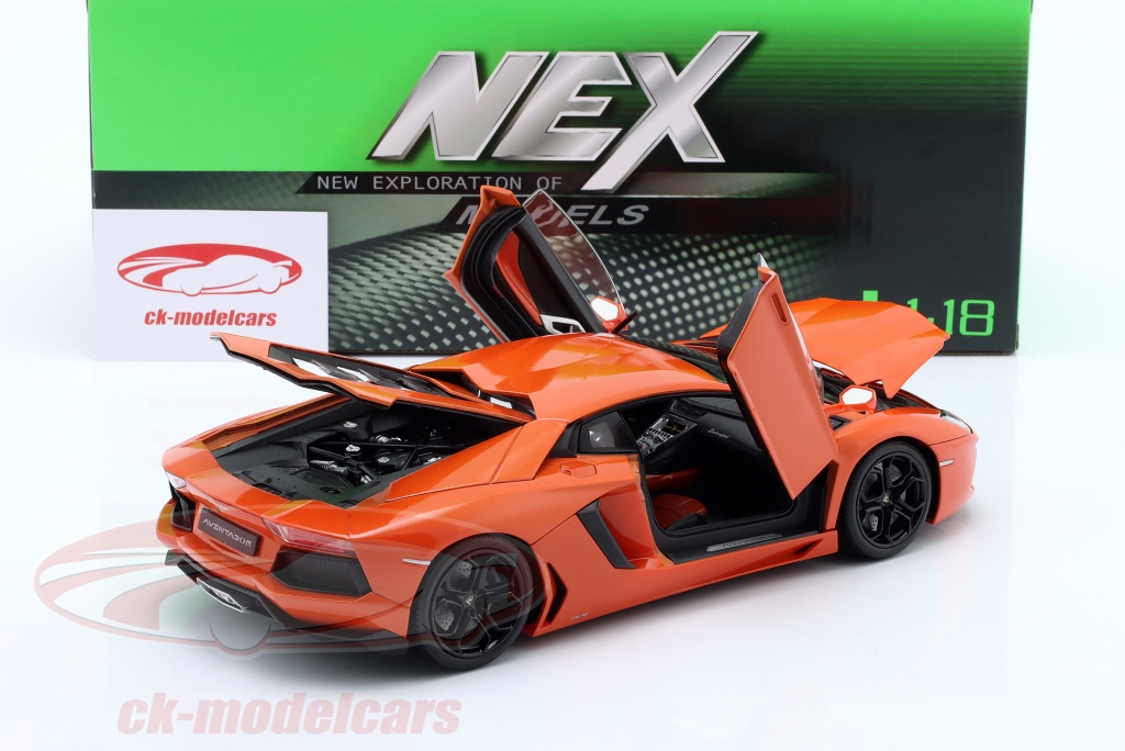 Modèle réduit de voiture : Lamborghini Aventador LP Echelle 1/24 Rouge