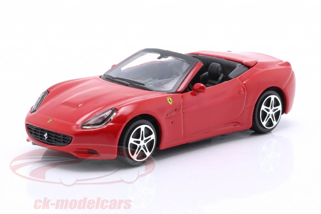 Spark 1:43 Ferrari California Fermé version bleue métallique RL176