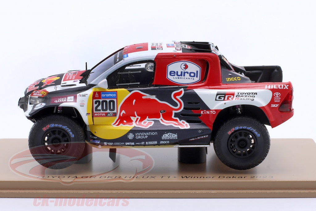 すぐったレディース福袋 Hilux DKR GR Toyota 1:43 Spark #200 2023 Dakar Rallye Winner モデルカー