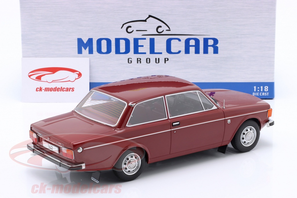 RAM Collectibles 1/18 VOLVO 165 STATION WAGON DARK RED RM