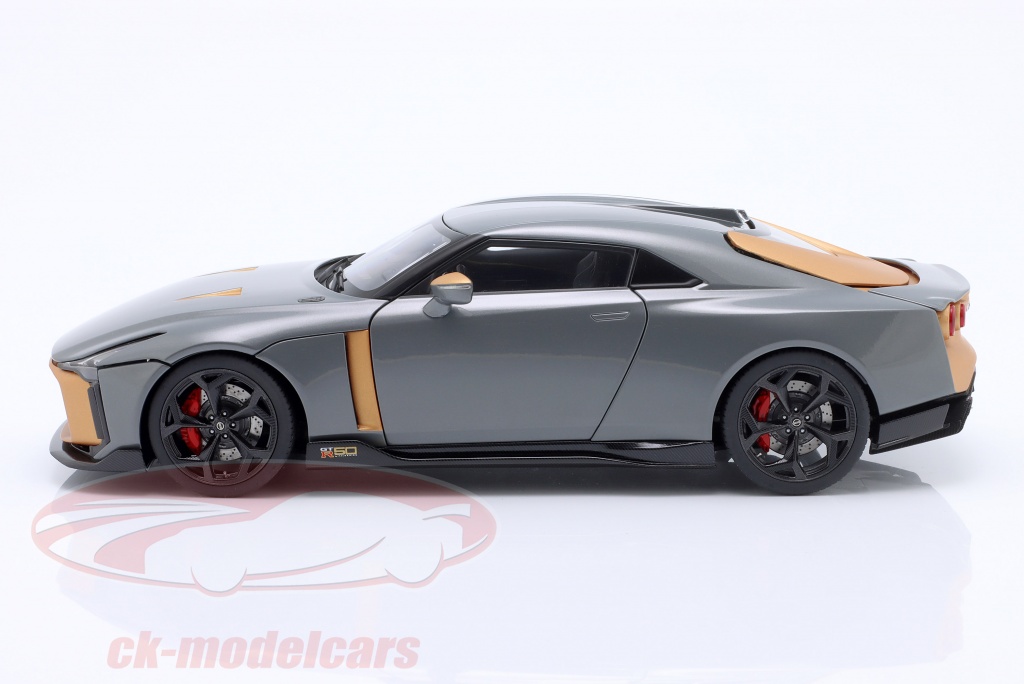 AUTOart 1:18 Nissan GT-R50 Year 2020 silver, gold 77510 model car 77510 ...