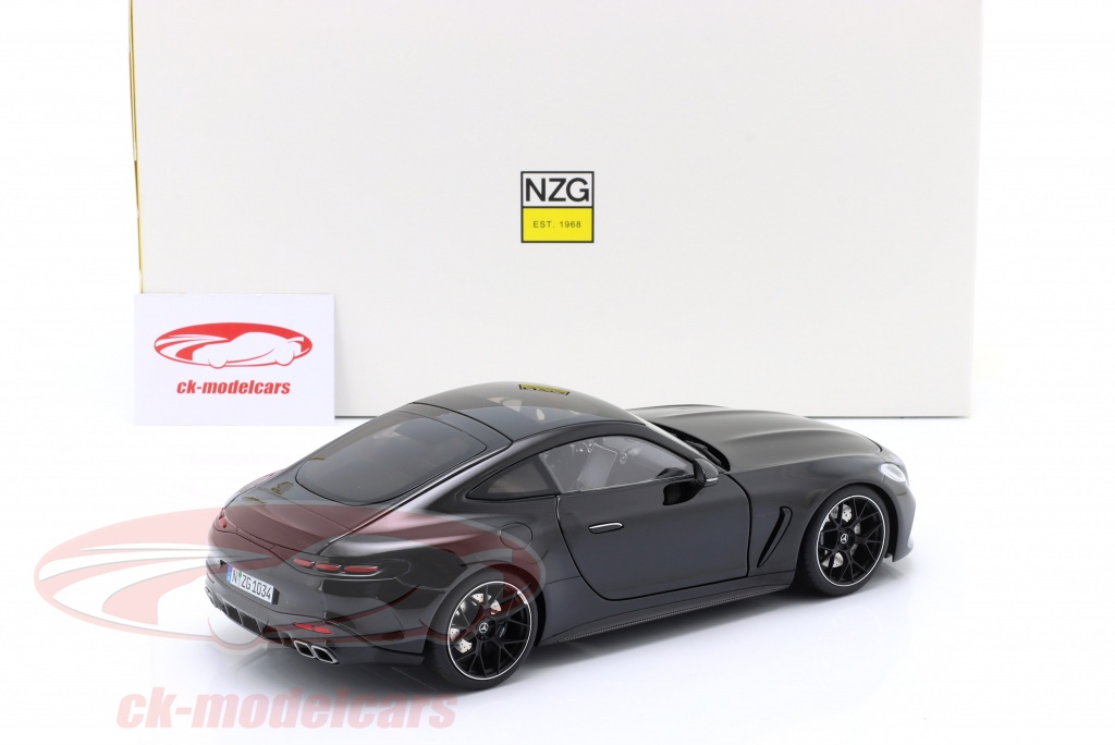 Mercedes-Benz AMG GT43 C192 2024 Alpingrau 1:18 NZG 1052/59 • NEU & OVP