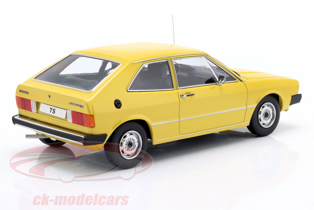 Miniature VOLKSWAGEN SCIROCCO 1 TS 1976 JAUNE 1/18 KK-SCALE chez