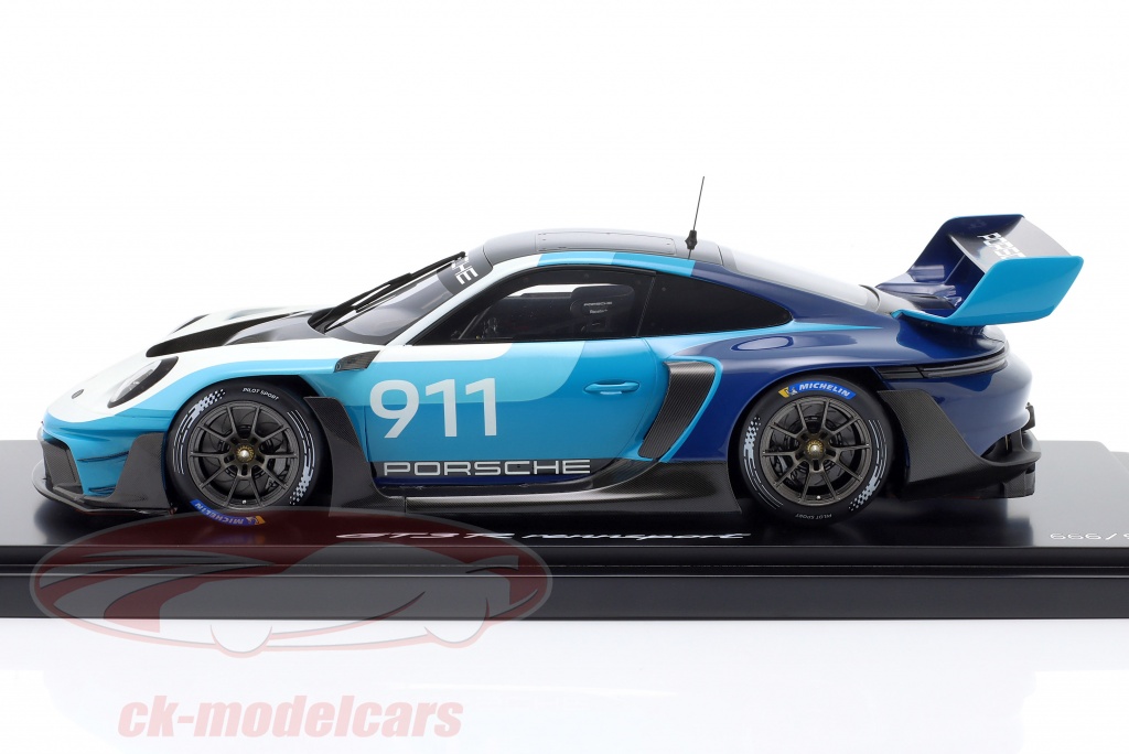 Porsche 911 GT3 R Racing Carbon Noir 1:18 – Modèle Spark 0215040SGTR Neuve