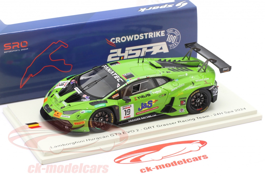 Modèle Collection 24H Spa Voiture Miniature Carrera 1:32 - Lamborghini Huracán GT3 Arc Bratislava N°69, 24H Spa 2016 - Avec éclairage, Numérique Circuit Voiture Electrique Carrera