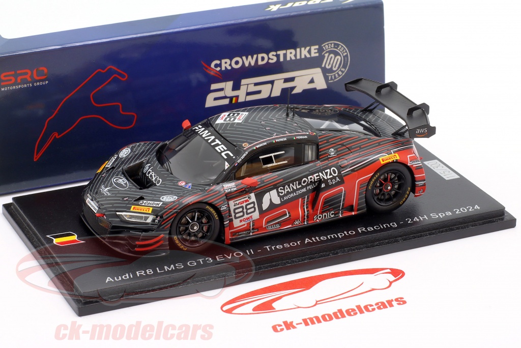 Spark Audi R8 Team Veloqx #88 Le Mans 2004 - Modèle 1/18 Avec Petits Défauts