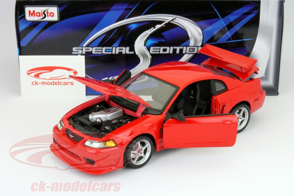 Maisto SVT Mustang Cobra R 2000 - Miniature 1/18 En Boîte