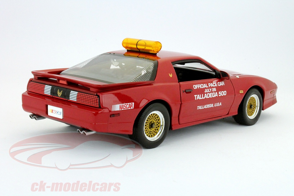 Pontiac Firebird Trans Am GTA 1987 Échelle 1/18 – Miniature Métal Marron (Occasion)