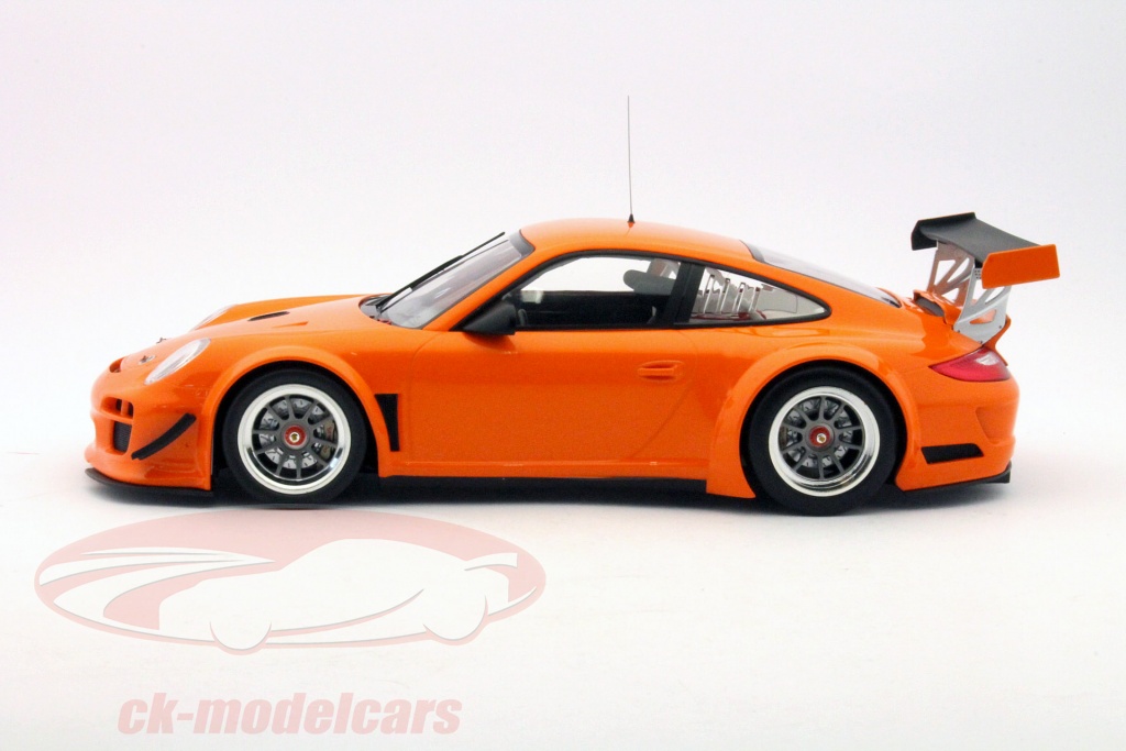 Porsche 911 GT3 RSR 1/18 Minichamps - Collection