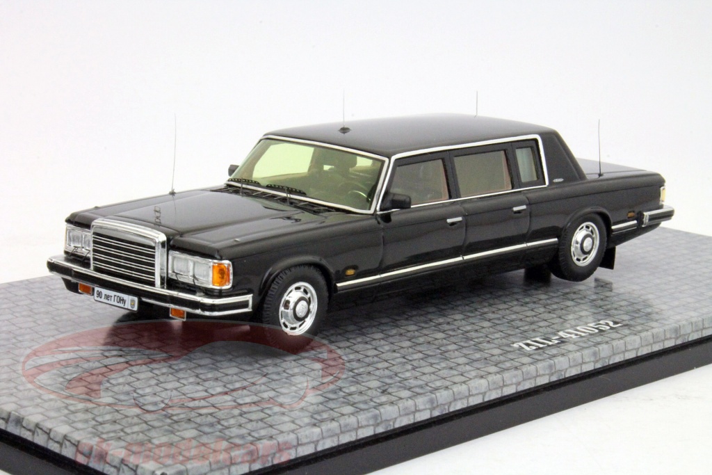 USSR Saratov 1/43 - ZIL 117 Noire