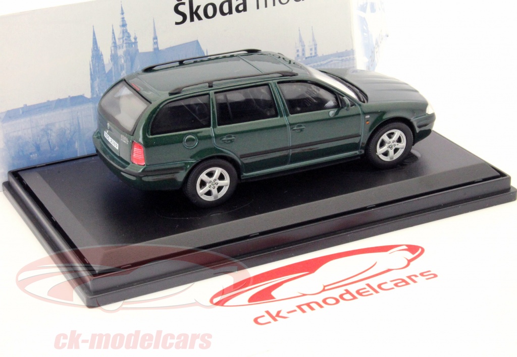 Miniature Abrex Skoda Octavia Break 1997 – Blanche, échelle 1/43, Très Bon état Avec Boîte