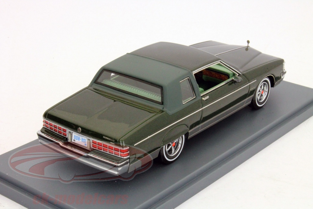 Neo 1:43 Pontiac Bonneville Brougham 2 portes vert foncé métallisé