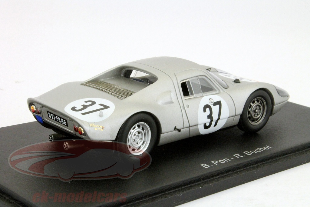 Porsche 24 heures du mans 1965 hi-res stock photography and images