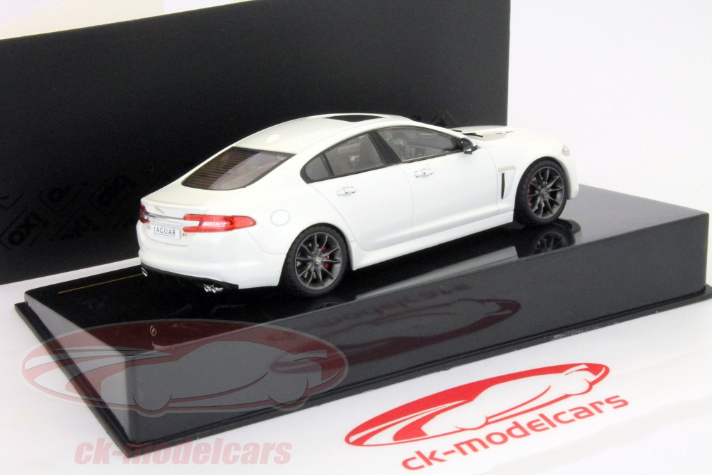 1/43 ジャガー XFR 1⁄43 Jaguar ⁄ ジャガー XF ブラックメタリック 1⁄43